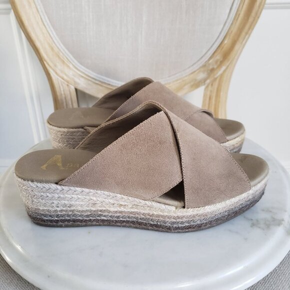 Anthropologie Paseart Tan Suede Boho Cross Strap Ombre Wedge Espadrille Slide 40 - Picture 3 of 16